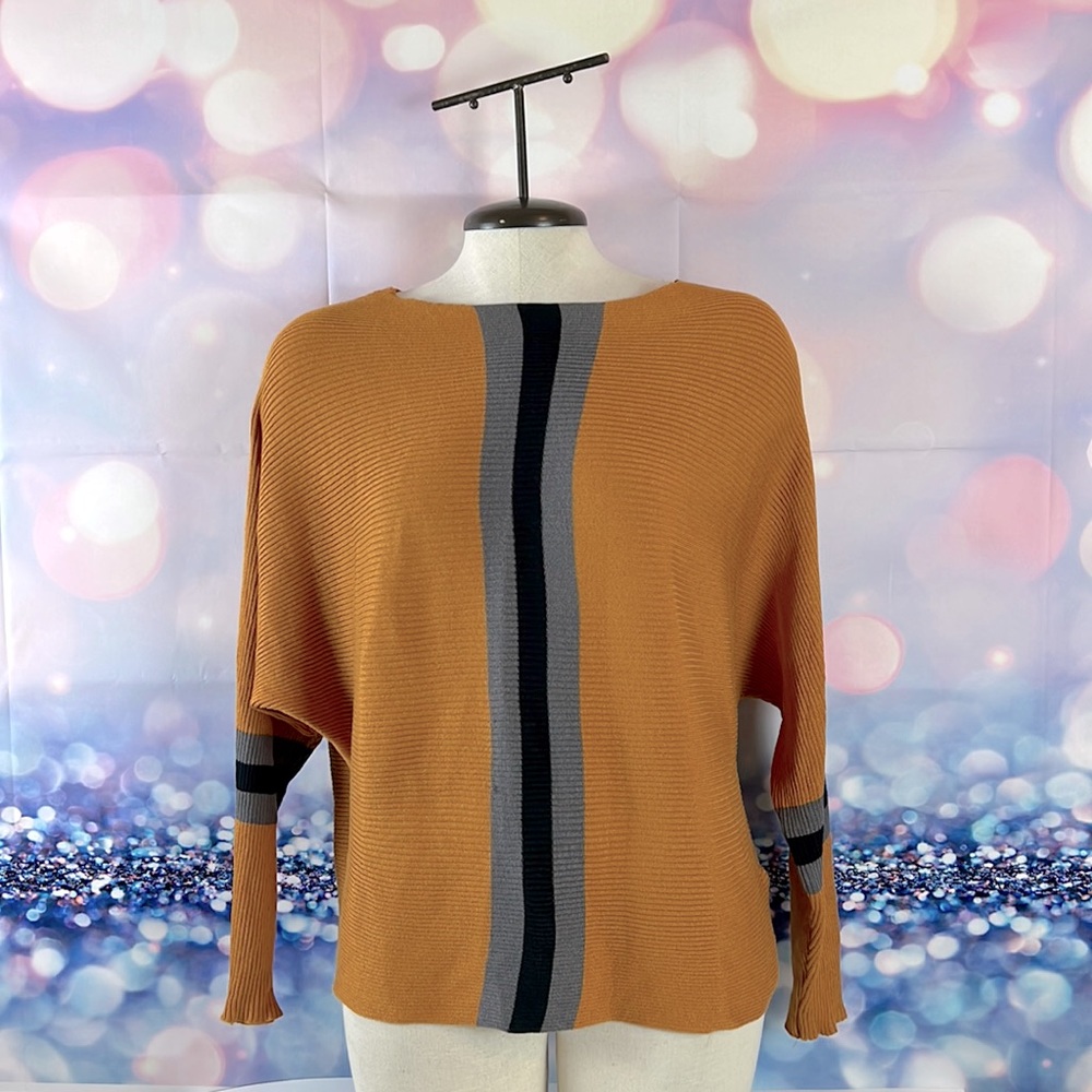 Rosie Harlow. Batwing womens top. Used. Good condition.